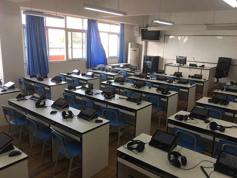 NewClass DL930情景交互实验室（2）.jpg
