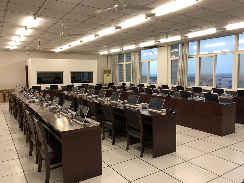 NewClassDL960C3同声传译实验室（1）.jpg