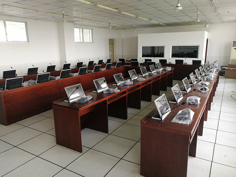 NewClassDL960C3同声传译实验室（2）.jpg